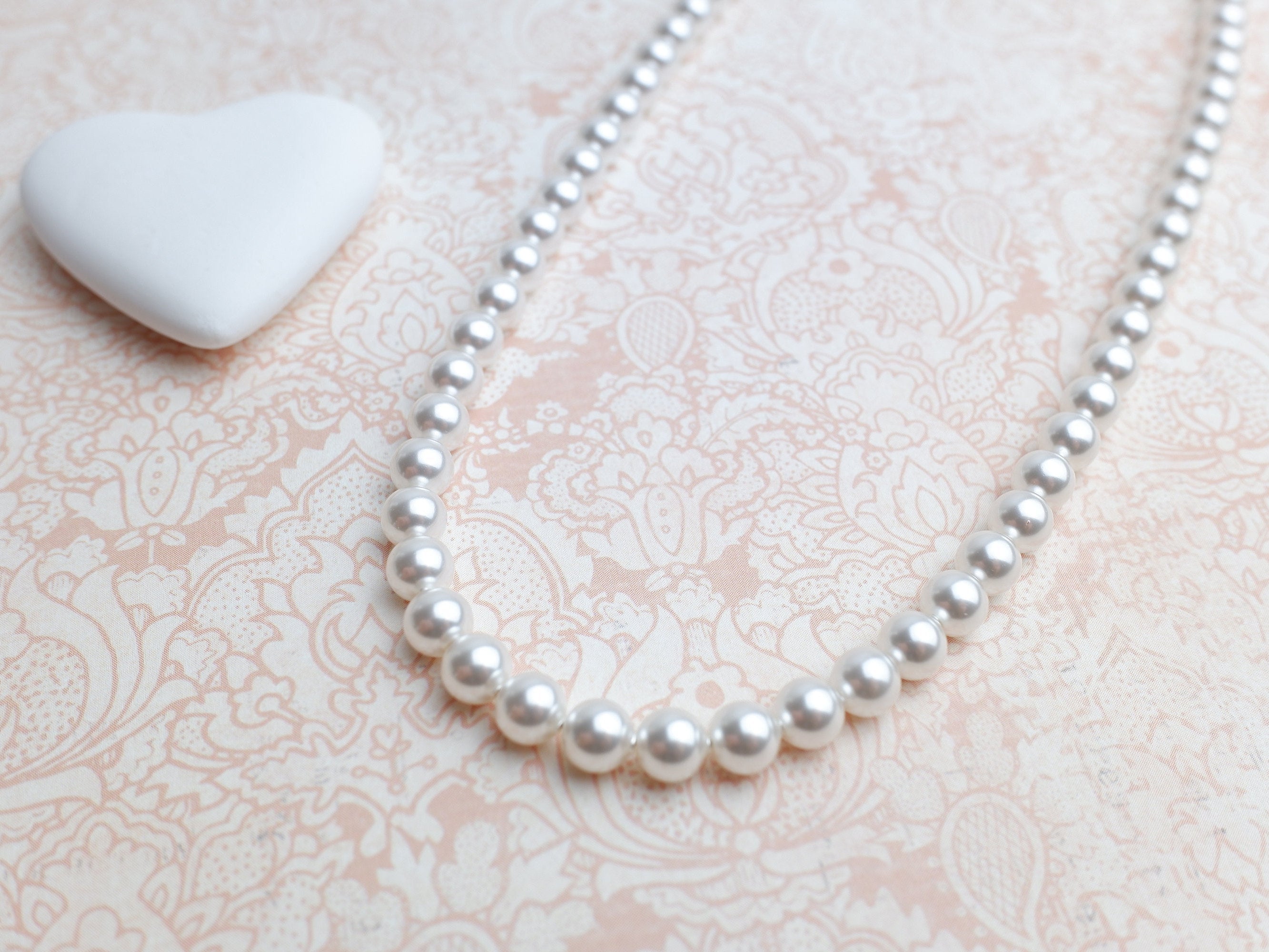Buy Silver Swarovski Pearl Necklace , Stainless Steel Necklace , Tiny Pearl  Necklace , Bridesmaid Gift , Delicate Necklace , Layering Necklace Online  in India - Etsy